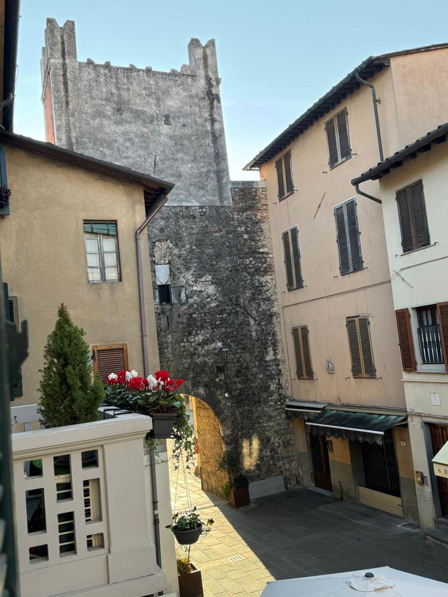 L'Arco E' Di Fio Apartment Camaiore Luaran gambar
